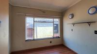 Bed Room 2 - 11 square meters of property in Verwoerdpark