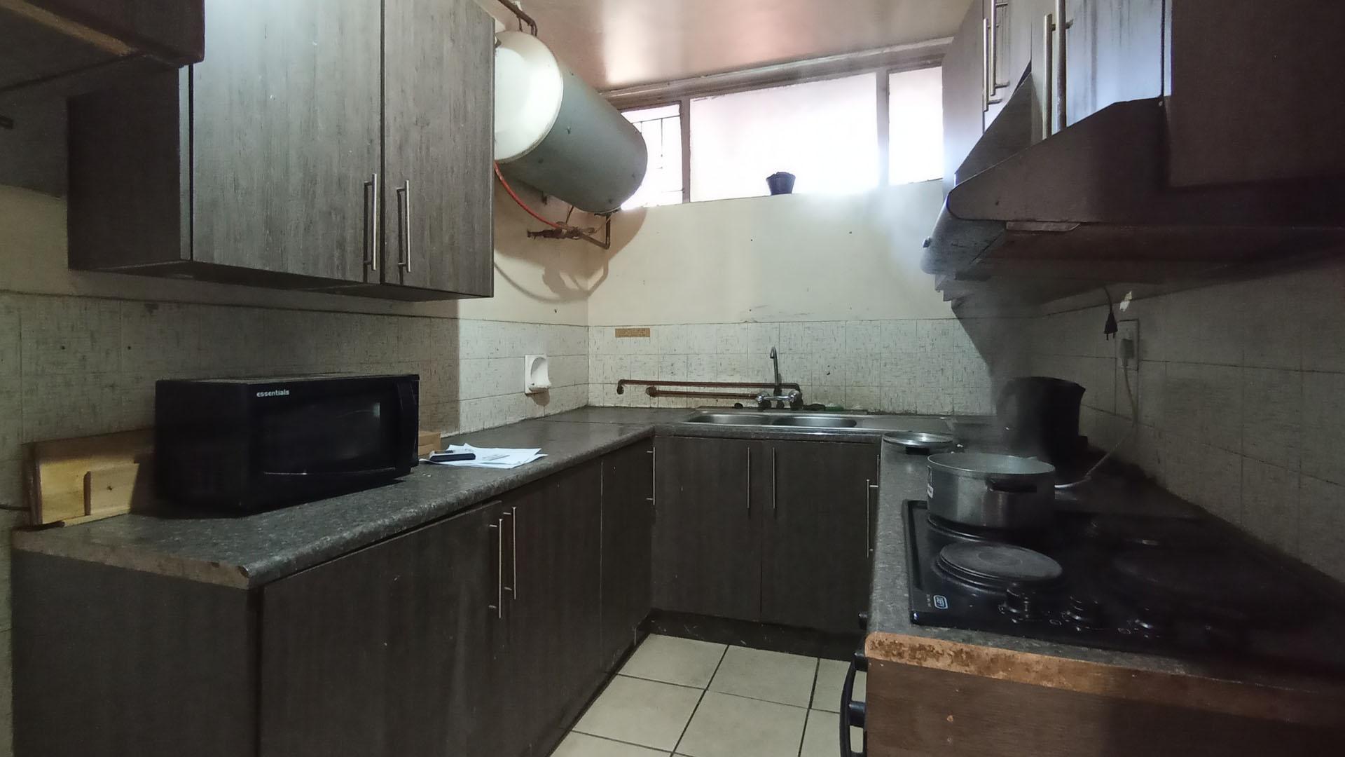 Kitchen - 7 square meters of property in Sunnyside