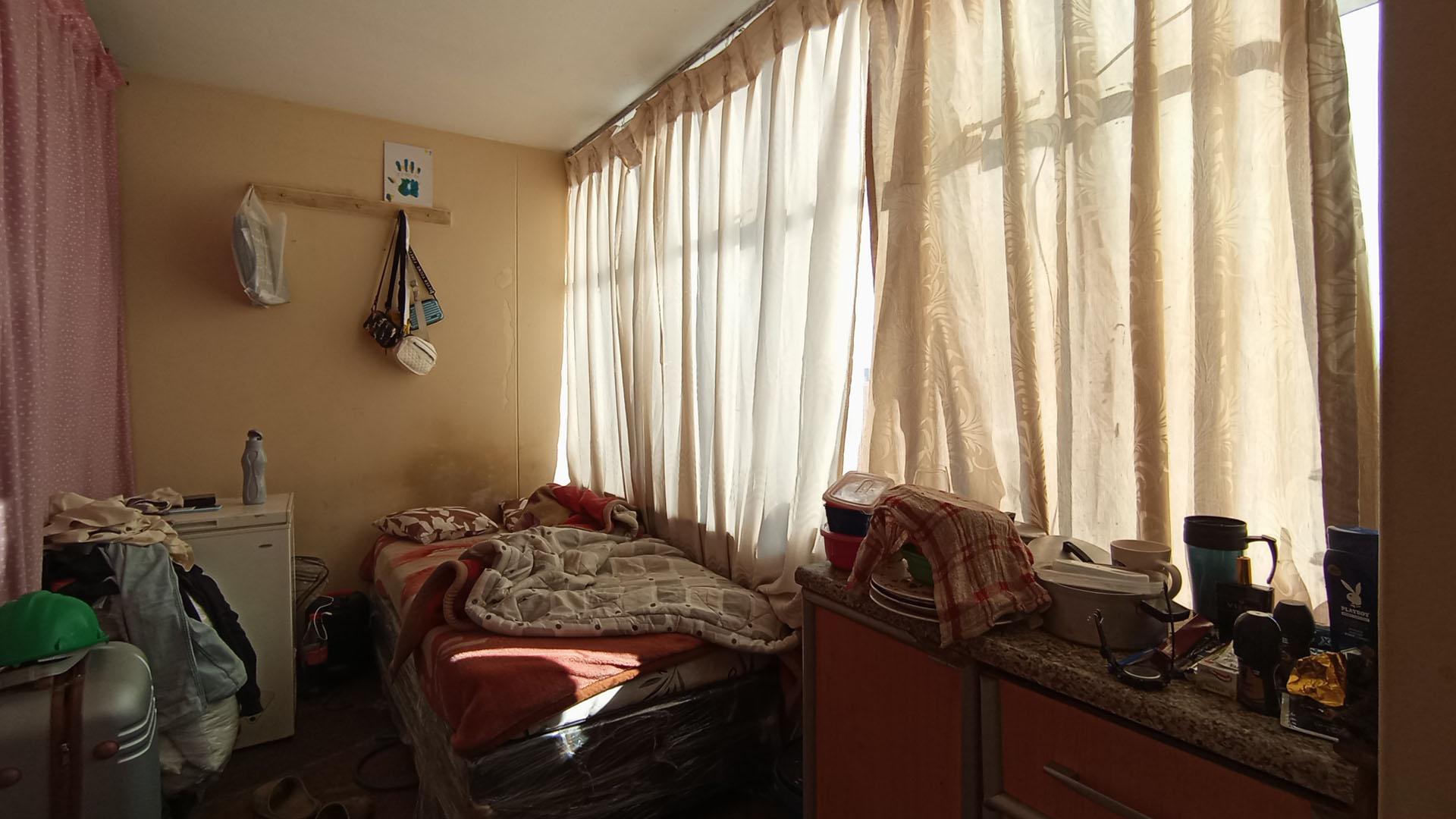 Bed Room 4 - 6 square meters of property in Sunnyside