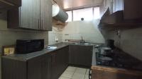 Kitchen - 7 square meters of property in Sunnyside