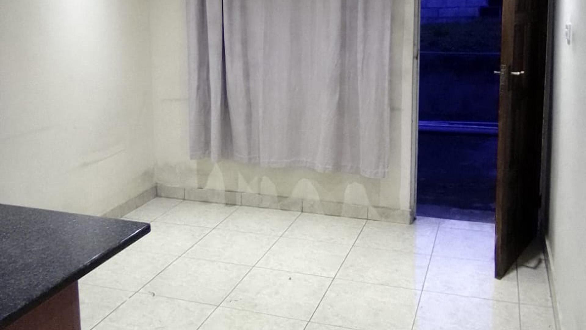 Lounges - 11 square meters of property in Trenance Manor