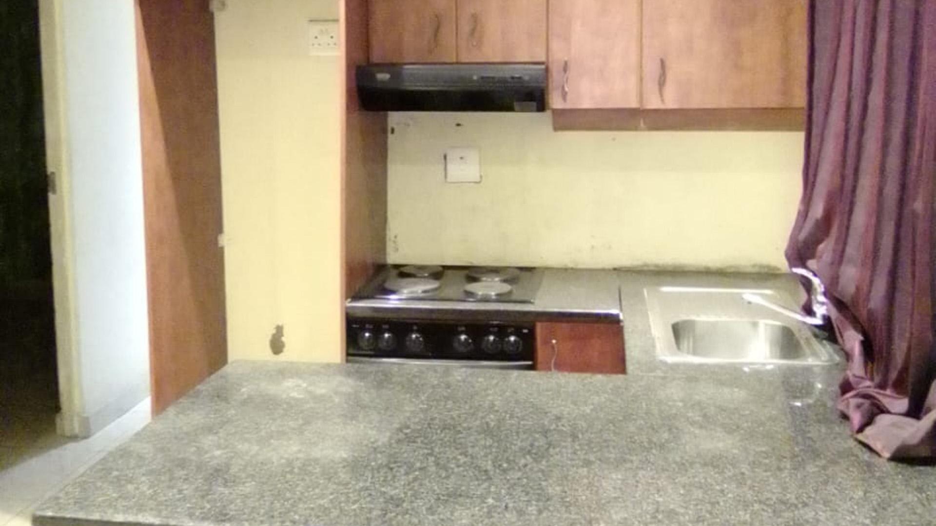 Kitchen - 15 square meters of property in Trenance Manor