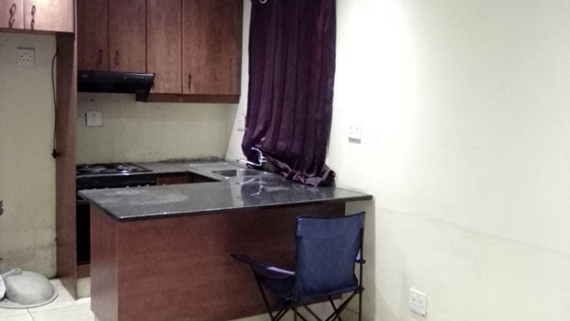Kitchen - 15 square meters of property in Trenance Manor