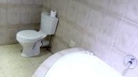 Bathroom 1 of property in Trenance Manor