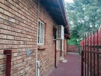  of property in Geelhoutpark