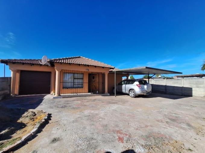 2 Bedroom House for Sale For Sale in Rustenburg - MR679599