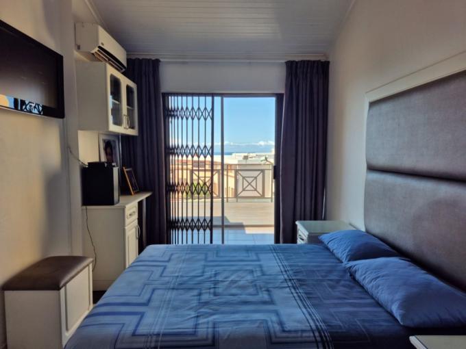 3 Bedroom Simplex to Rent in Brighton Beach - Property to rent - MR679635