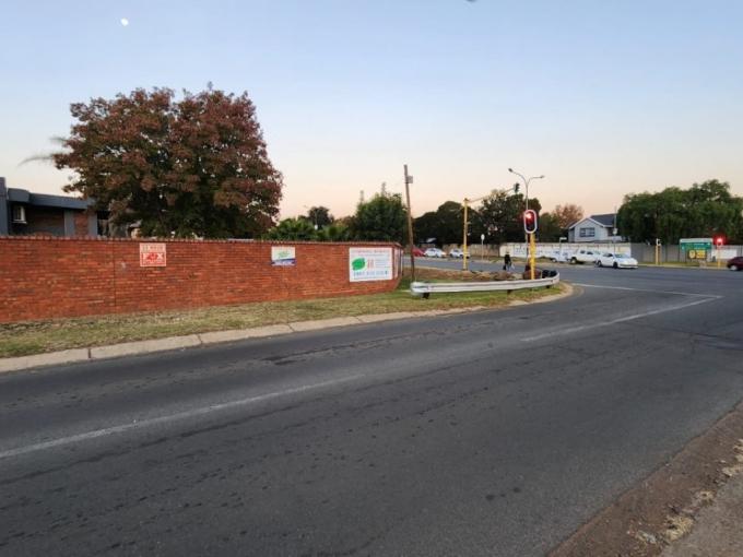 2 Bedroom Commercial for Sale For Sale in Brackenhurst - MR679650