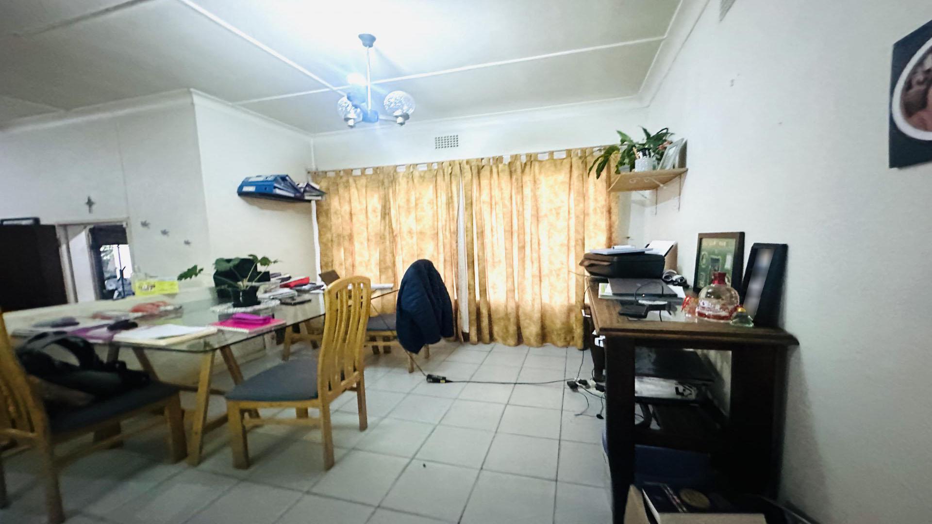 Dining Room of property in Woodmere