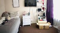Bed Room 1 of property in Woodmere