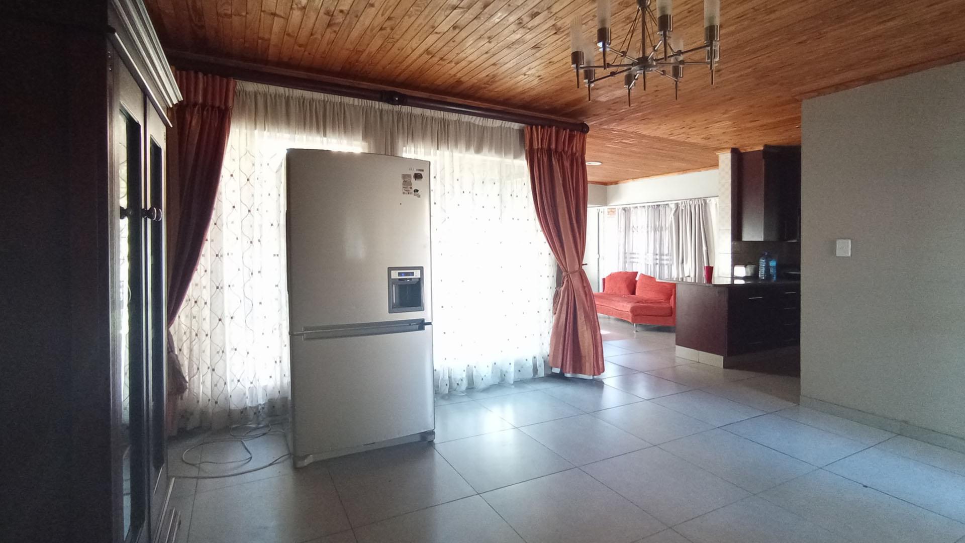 Dining Room - 20 square meters of property in Amandasig