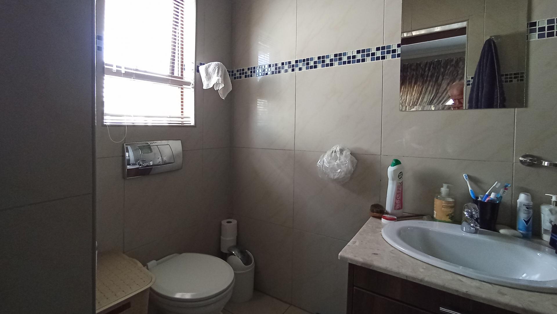 Bathroom 3+ - 3 square meters of property in Willow Acres Estate