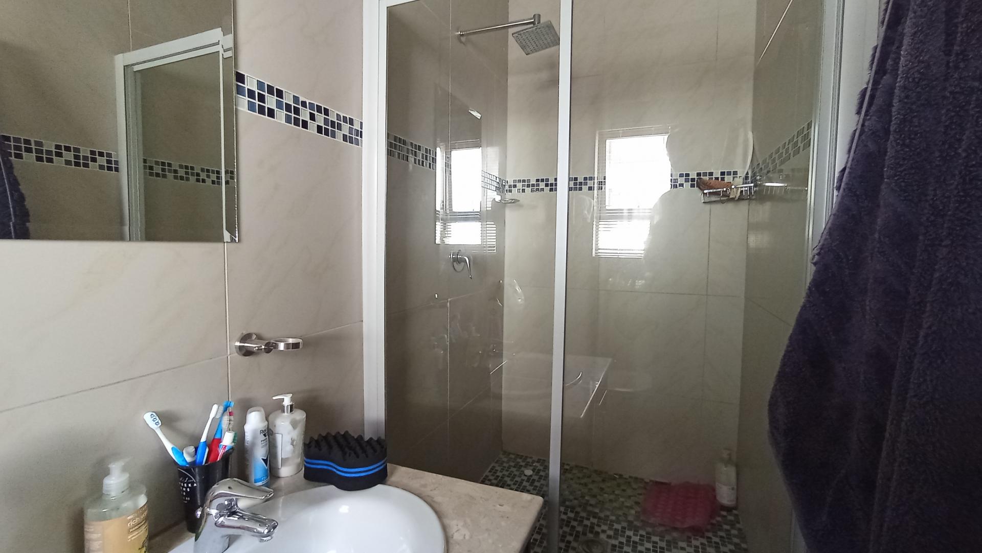 Bathroom 3+ - 3 square meters of property in Willow Acres Estate