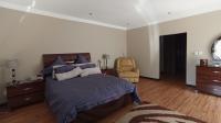 Main Bedroom - 49 square meters of property in Willow Acres Estate