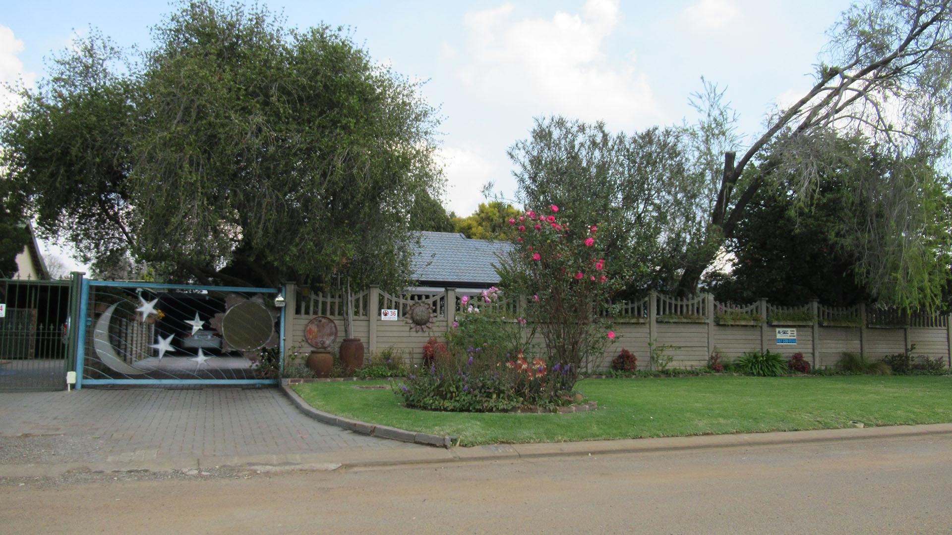 Front View of property in Vanderbijlpark