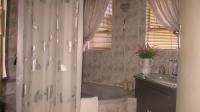 Bathroom 1 - 4 square meters of property in Vanderbijlpark