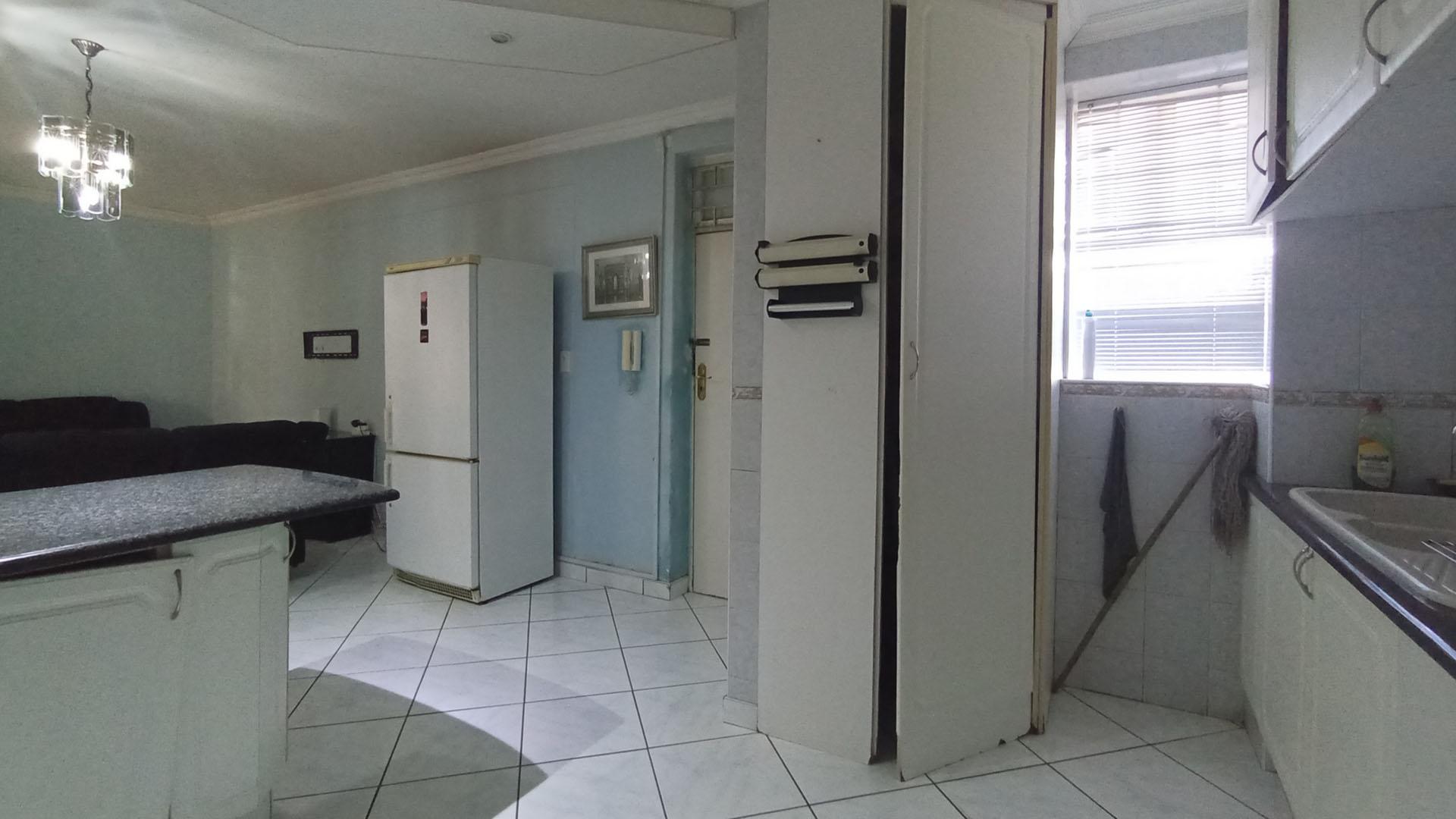 Kitchen - 12 square meters of property in Sunnyside