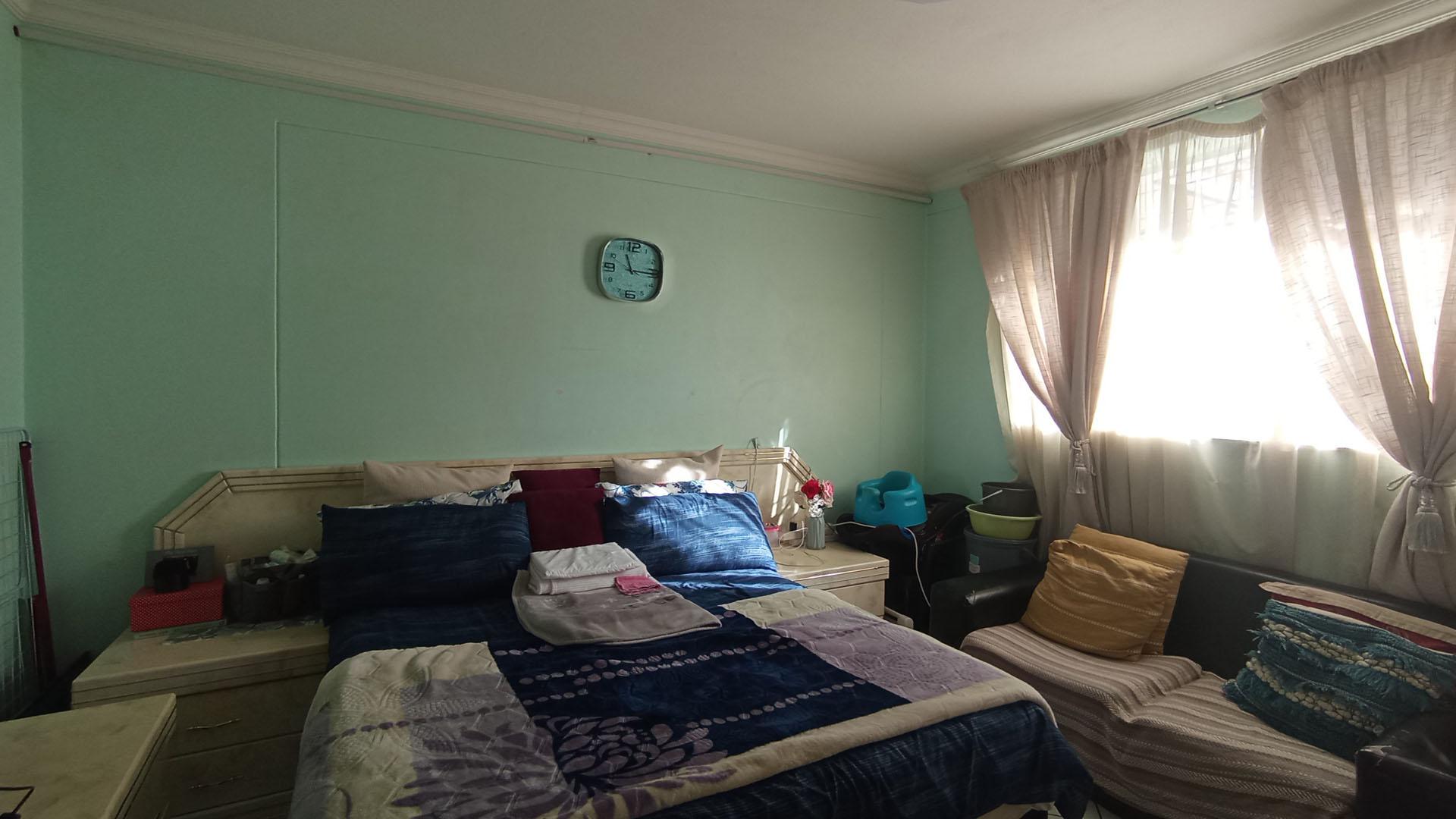 Bed Room 2 - 14 square meters of property in Sunnyside