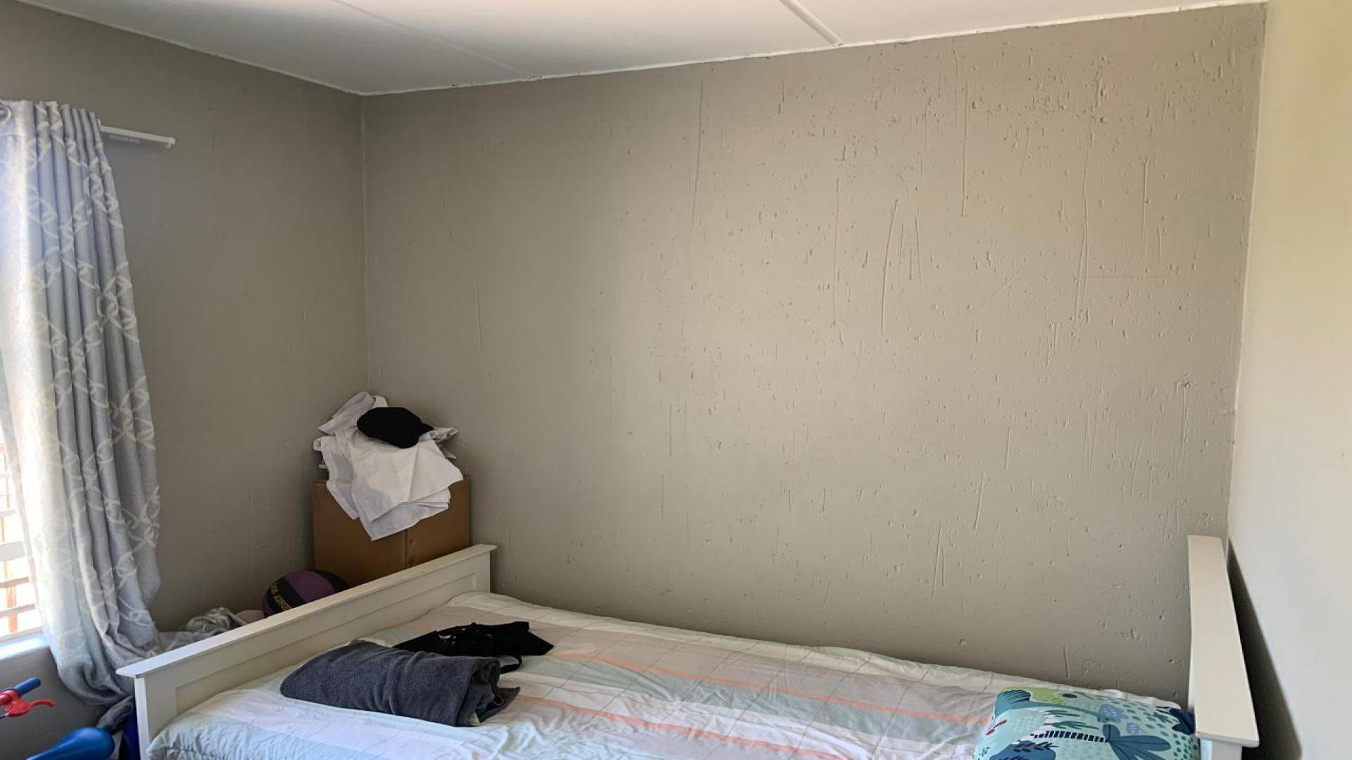 Bed Room 2 of property in Ruimsig