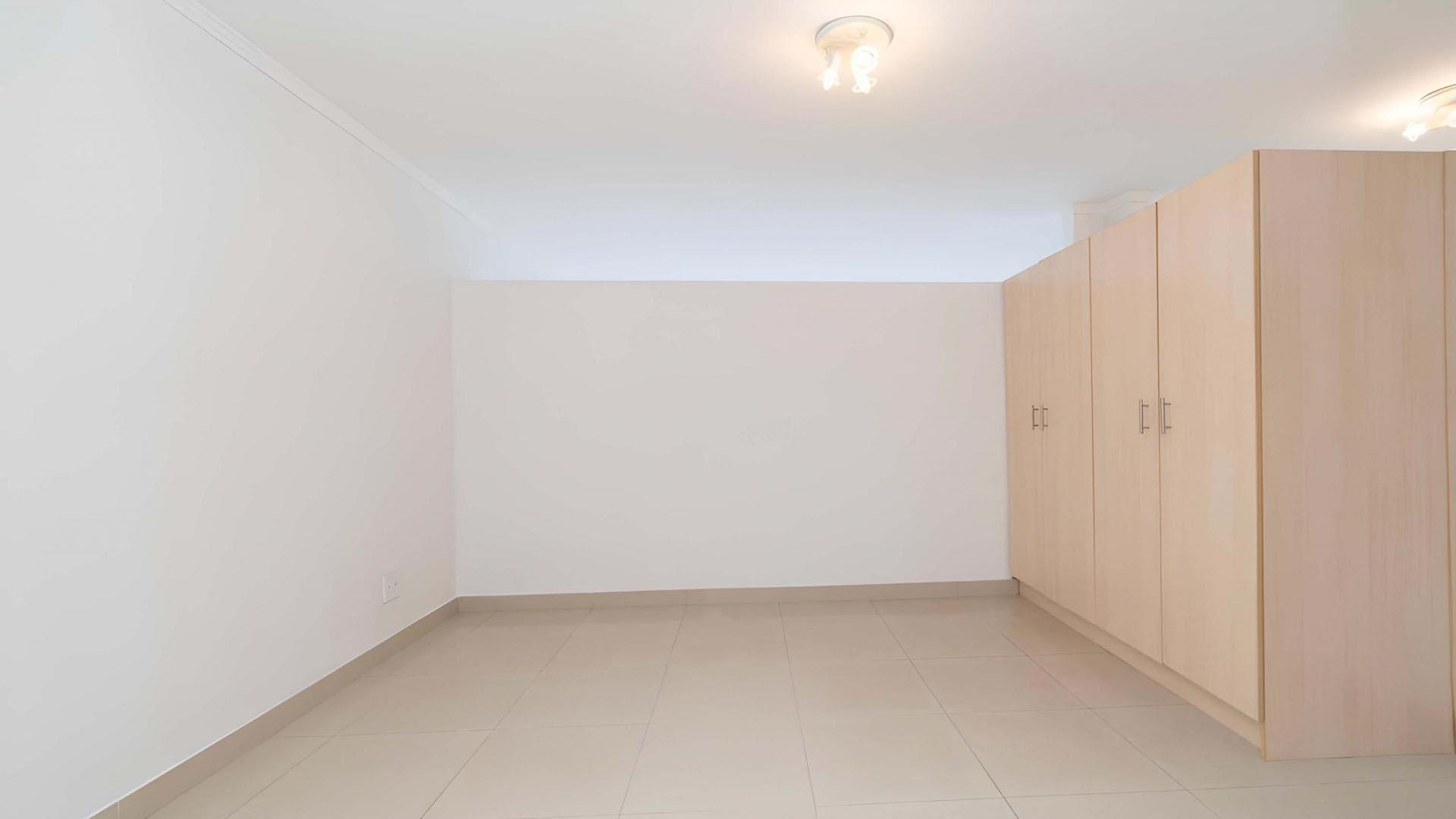 Bed Room 1 - 17 square meters of property in Zonnebloem