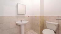 Bathroom 1 - 6 square meters of property in Zonnebloem