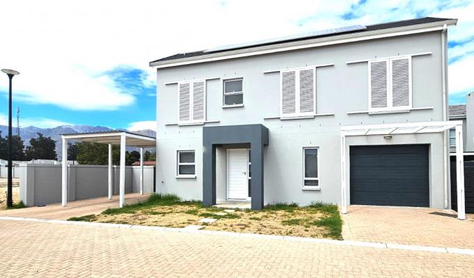 3 Bedroom House for Sale For Sale in Paarl - MR679732