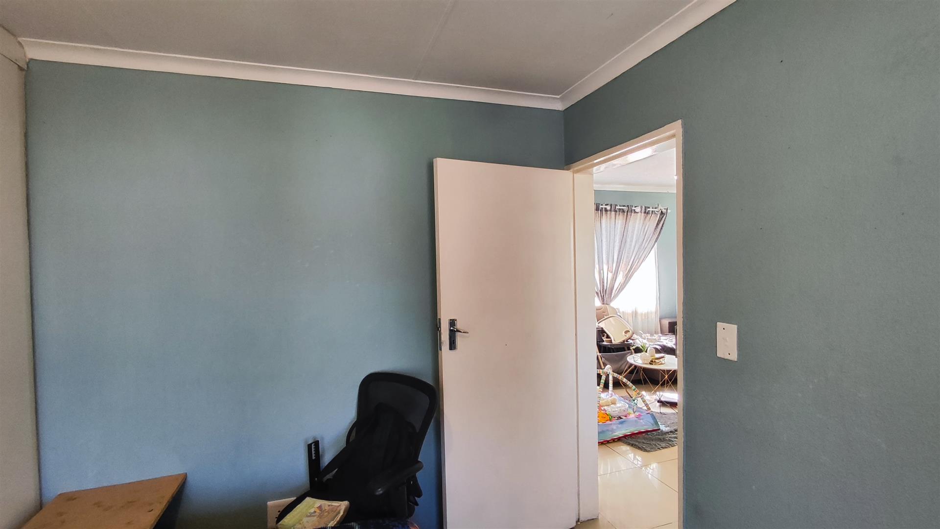 Bed Room 2 - 10 square meters of property in Glen Marais