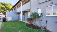 Front View of property in Glen Marais