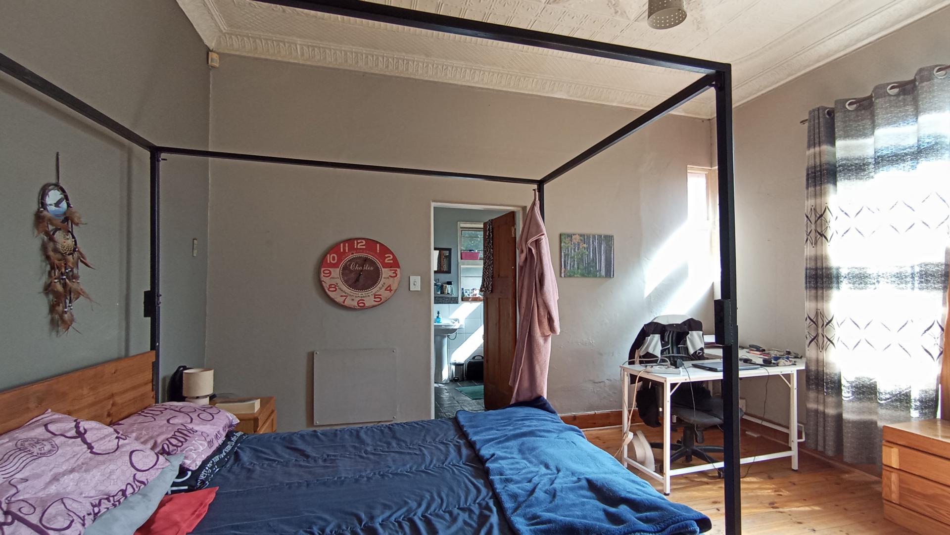 Main Bedroom - 21 square meters of property in Kensington - JHB