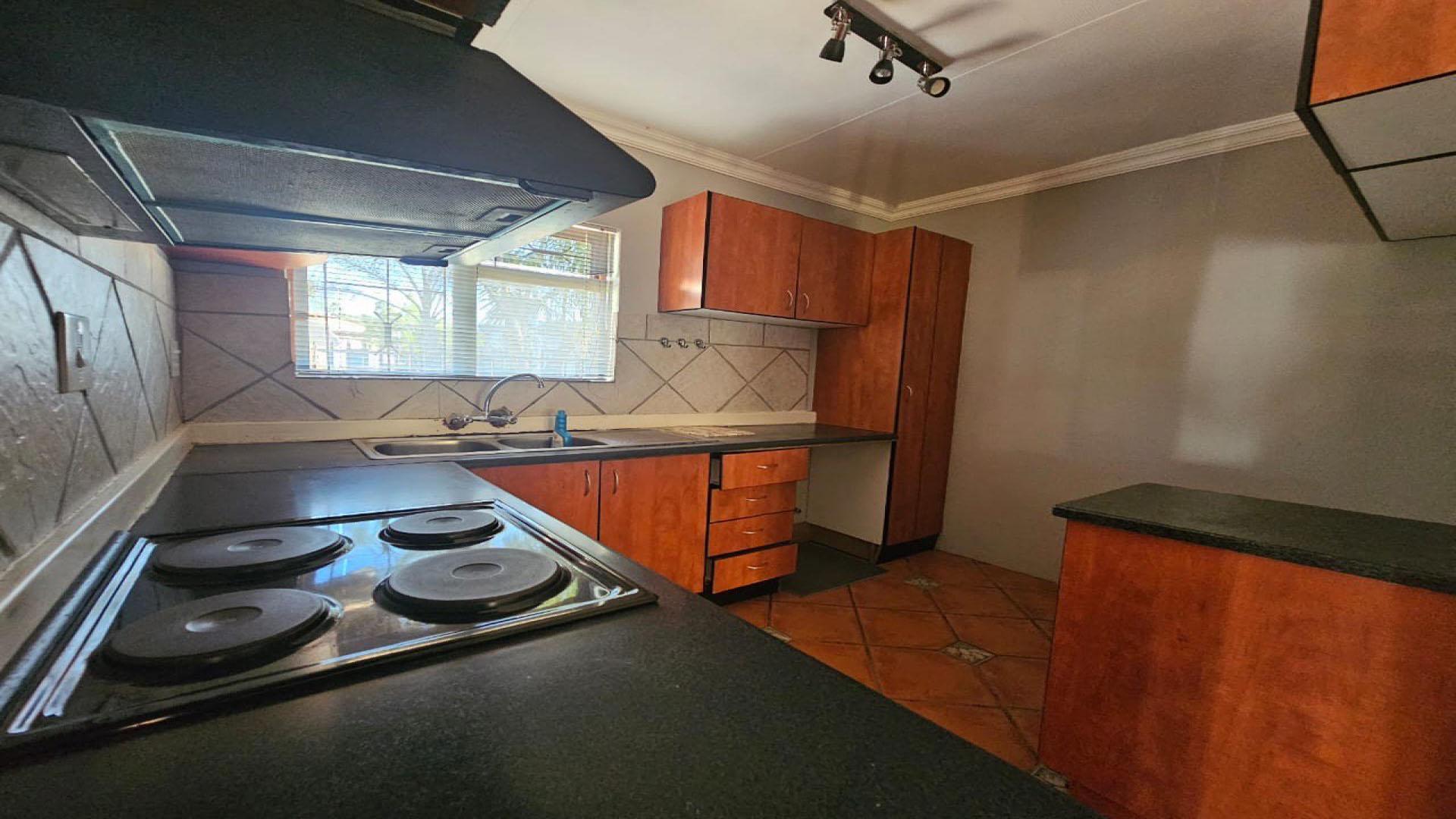 Kitchen of property in Bendor