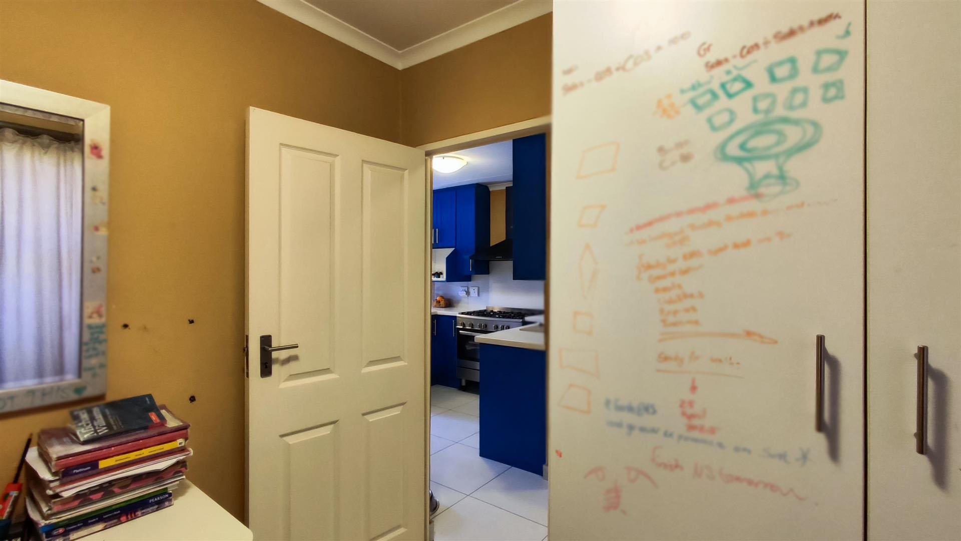 Bed Room 1 - 8 square meters of property in Albertsdal