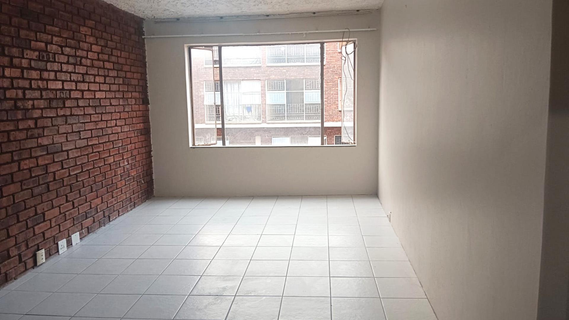 Lounges - 21 square meters of property in Pretoria West