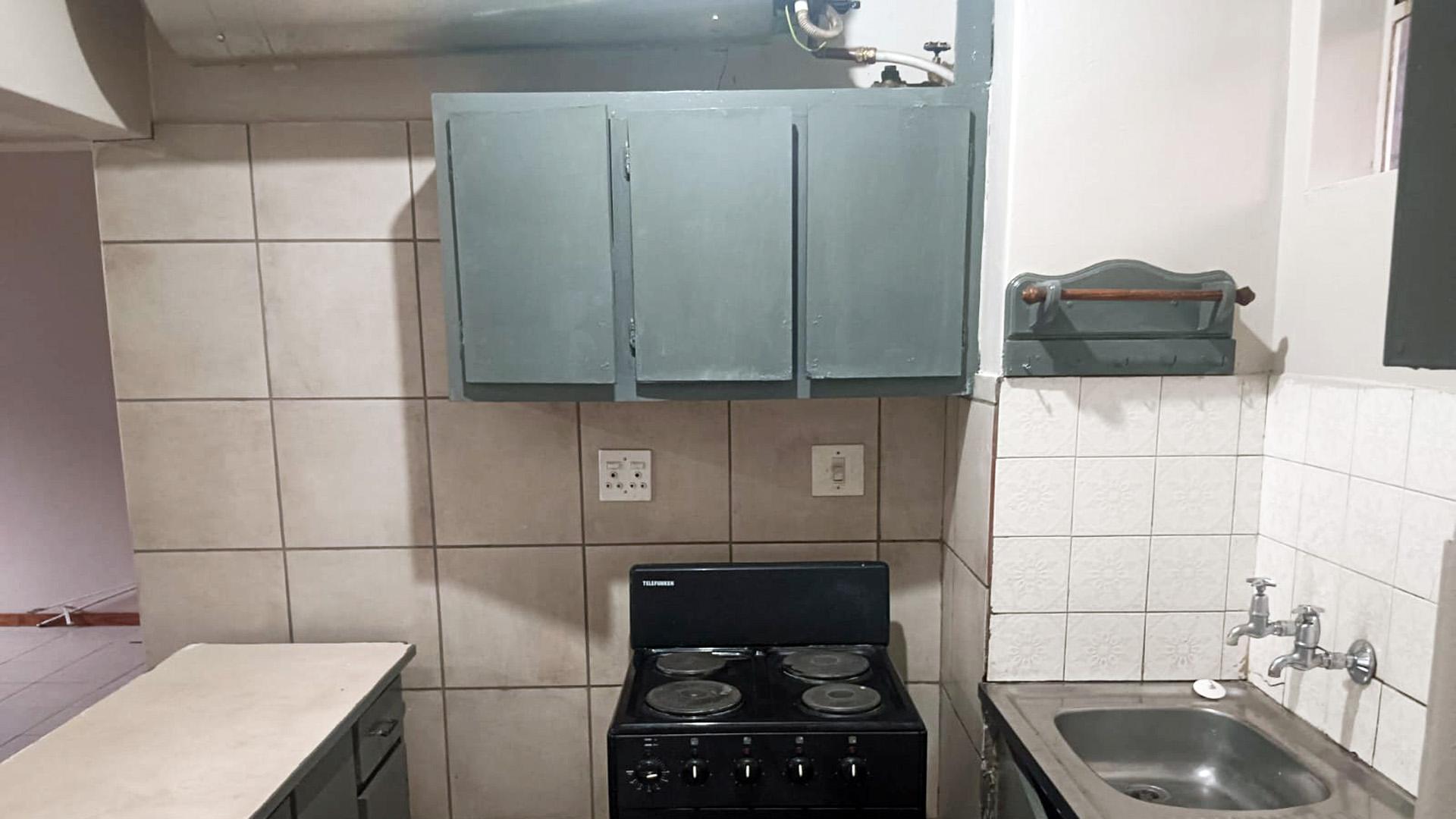 Kitchen - 7 square meters of property in Pretoria West