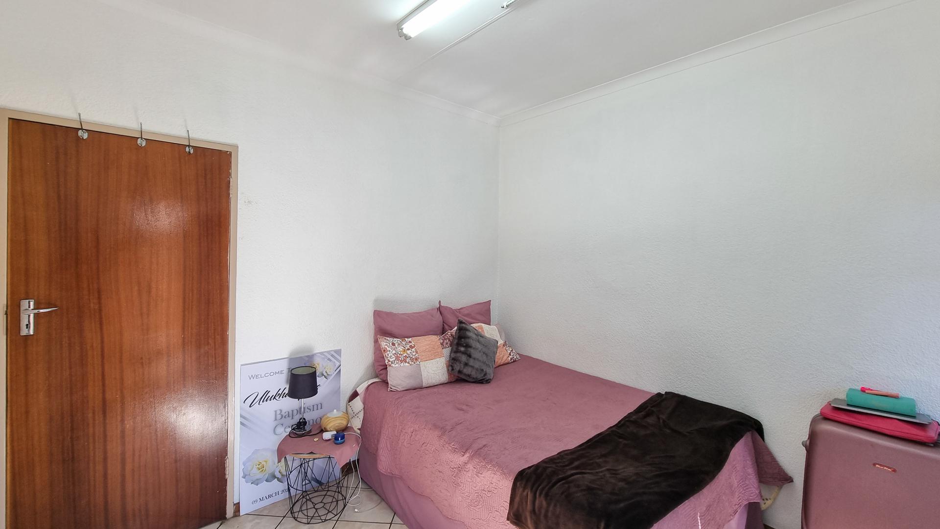 Bed Room 3 of property in Middelburg - MP