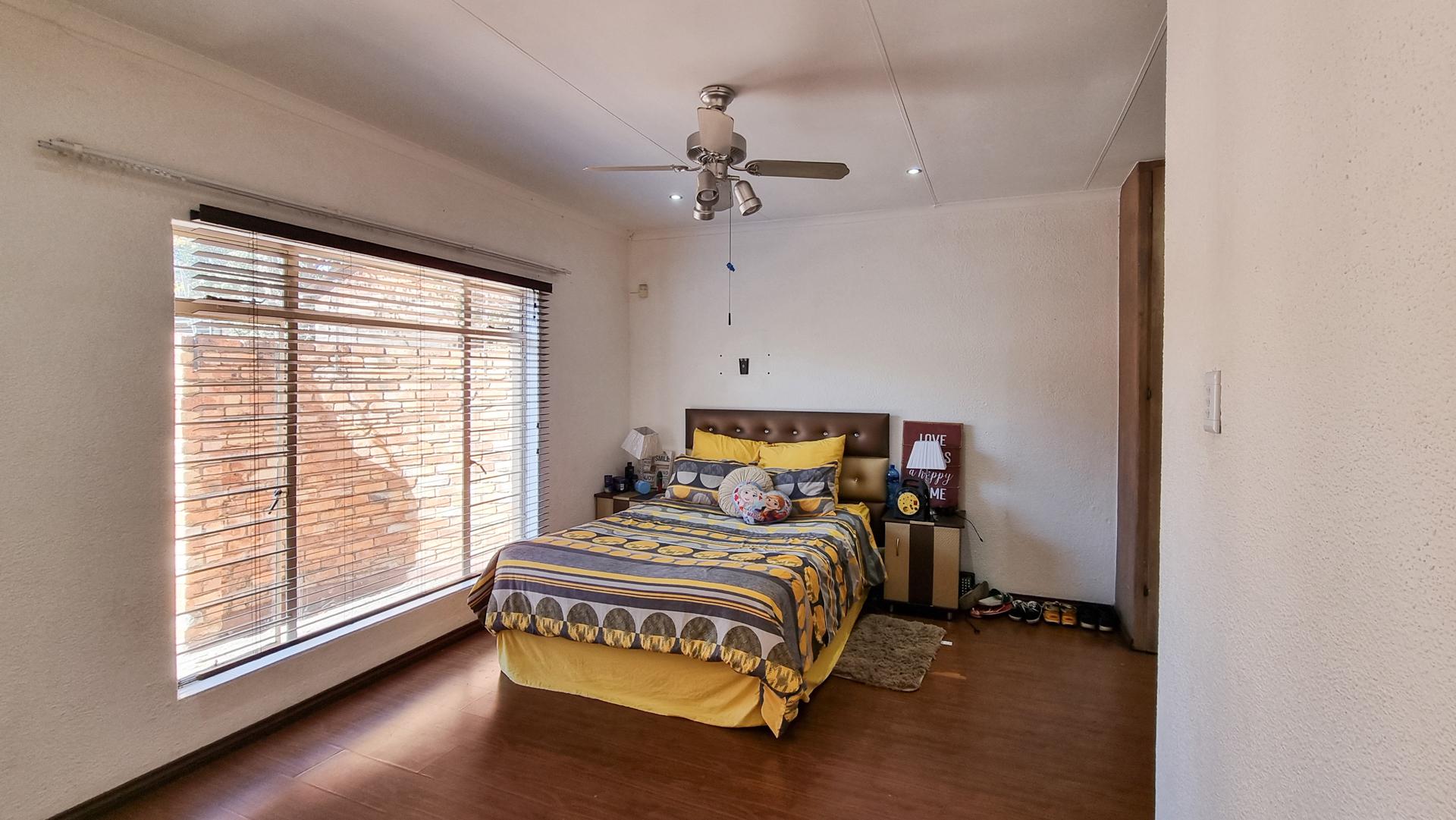 Bed Room 4 of property in Middelburg - MP