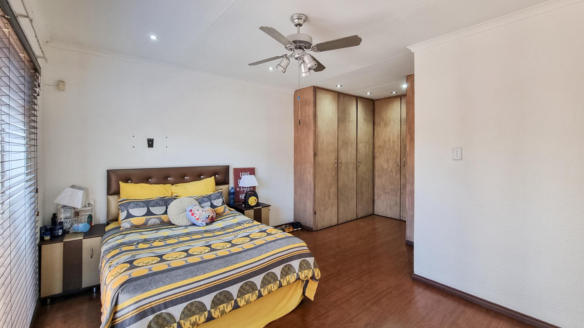 Bed Room 4 of property in Middelburg - MP