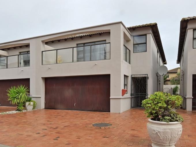 3 Bedroom Simplex for Sale For Sale in Bloubergstrand - MR679782