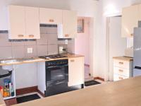  of property in Oakdene