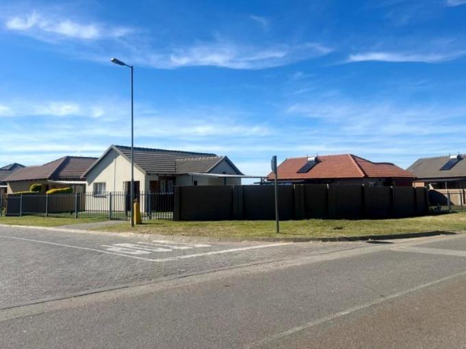 3 Bedroom House for Sale For Sale in Waterkloof (Rustenburg) - MR679793