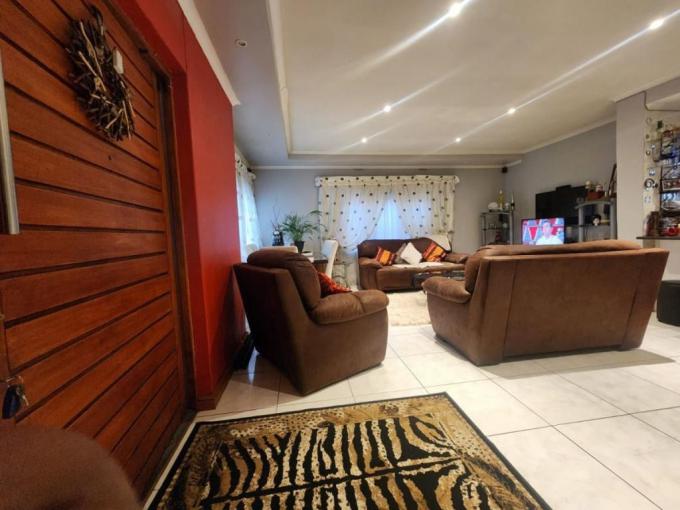 3 Bedroom House for Sale For Sale in Richmond Estate - MR679822