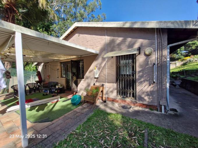 4 Bedroom House for Sale For Sale in Queensburgh - MR679829