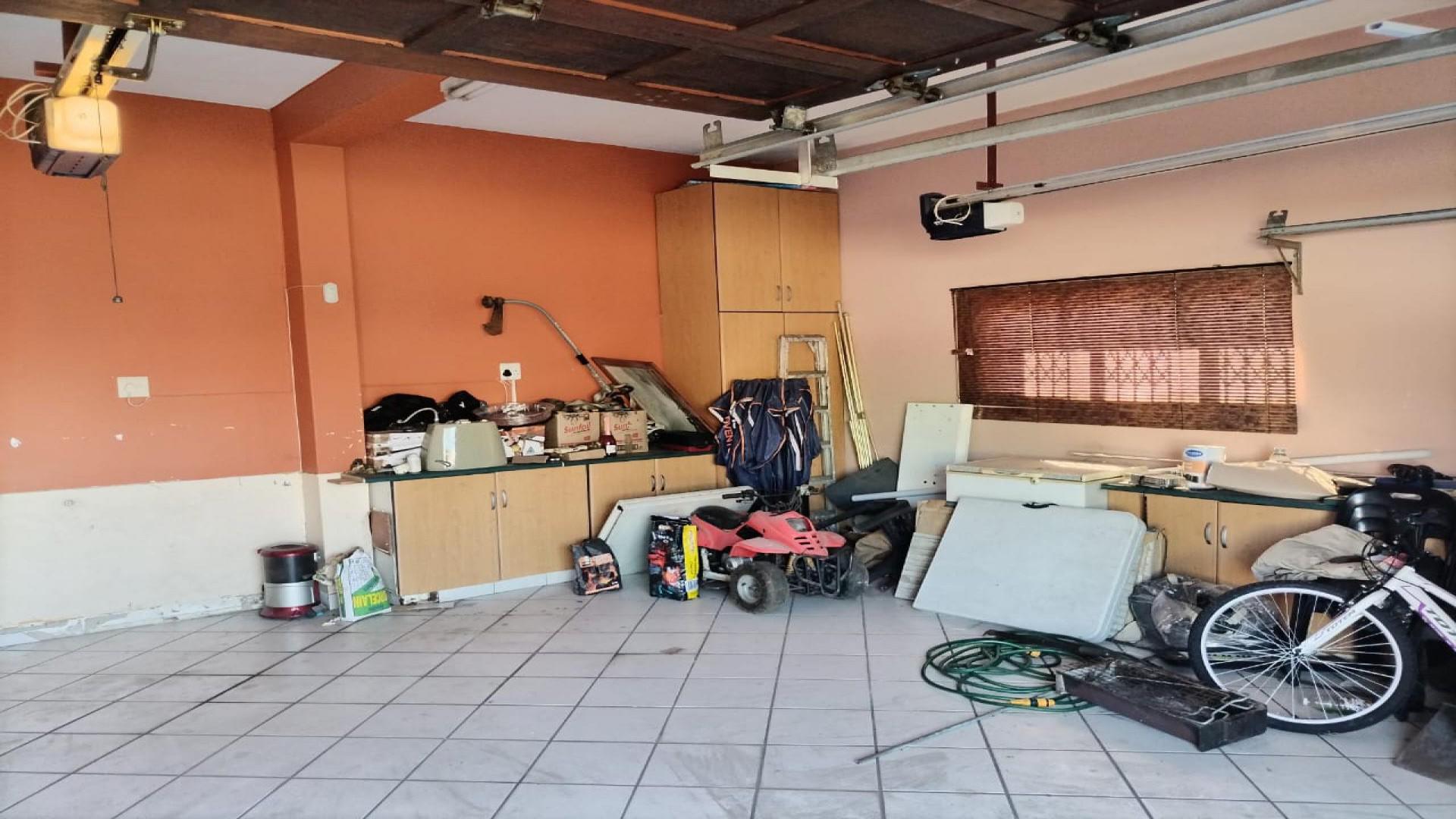 Garage of property in Shallcross 