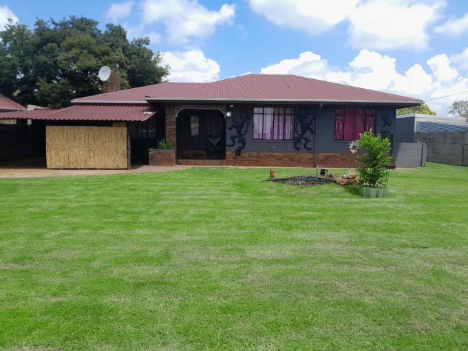 3 Bedroom House for Sale For Sale in Carletonville - MR679889