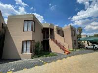  of property in Glenvista