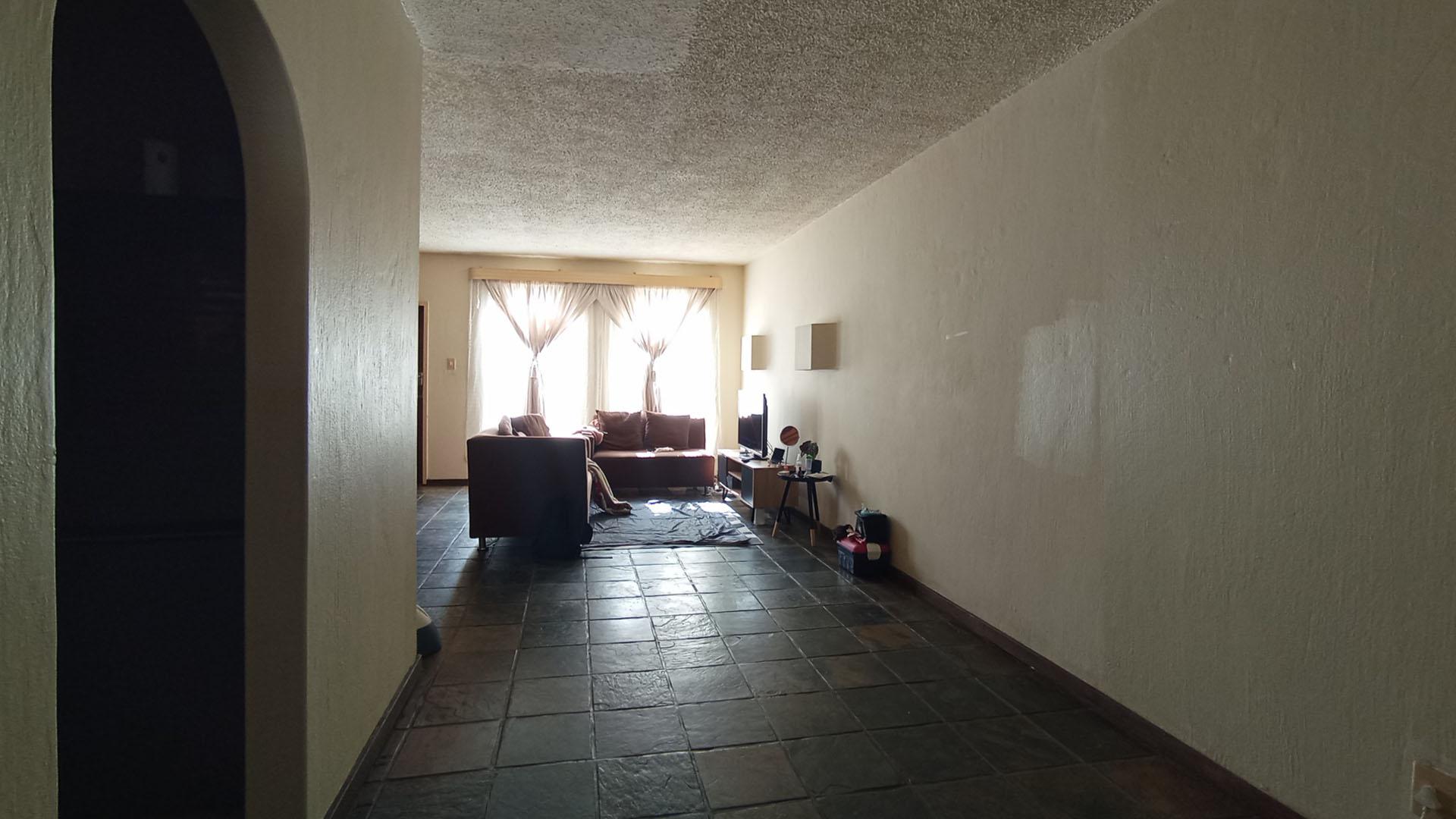 Dining Room - 11 square meters of property in Kilner park