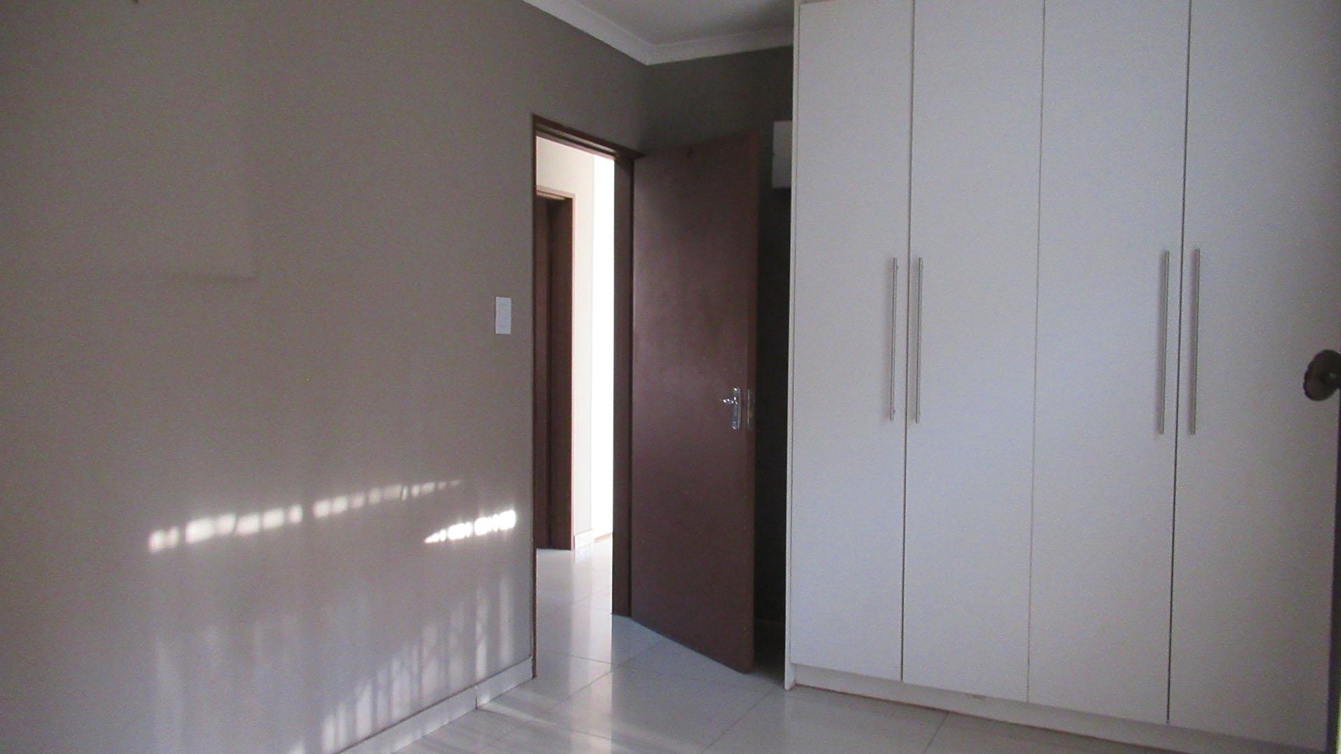 Bed Room 2 - 12 square meters of property in Fleurhof