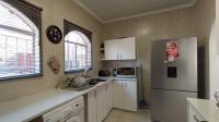 Kitchen - 11 square meters of property in Buccleuch