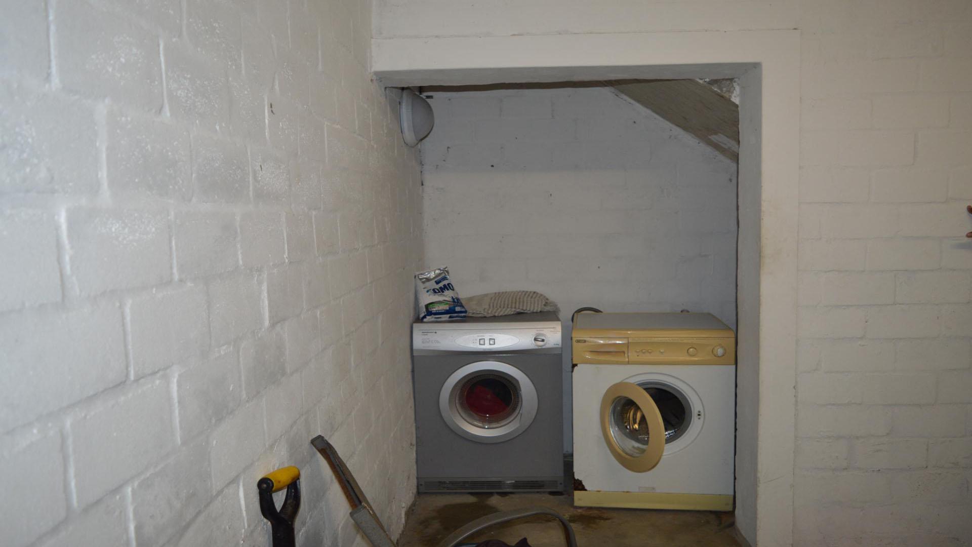 Spaces of property in Winterstrand