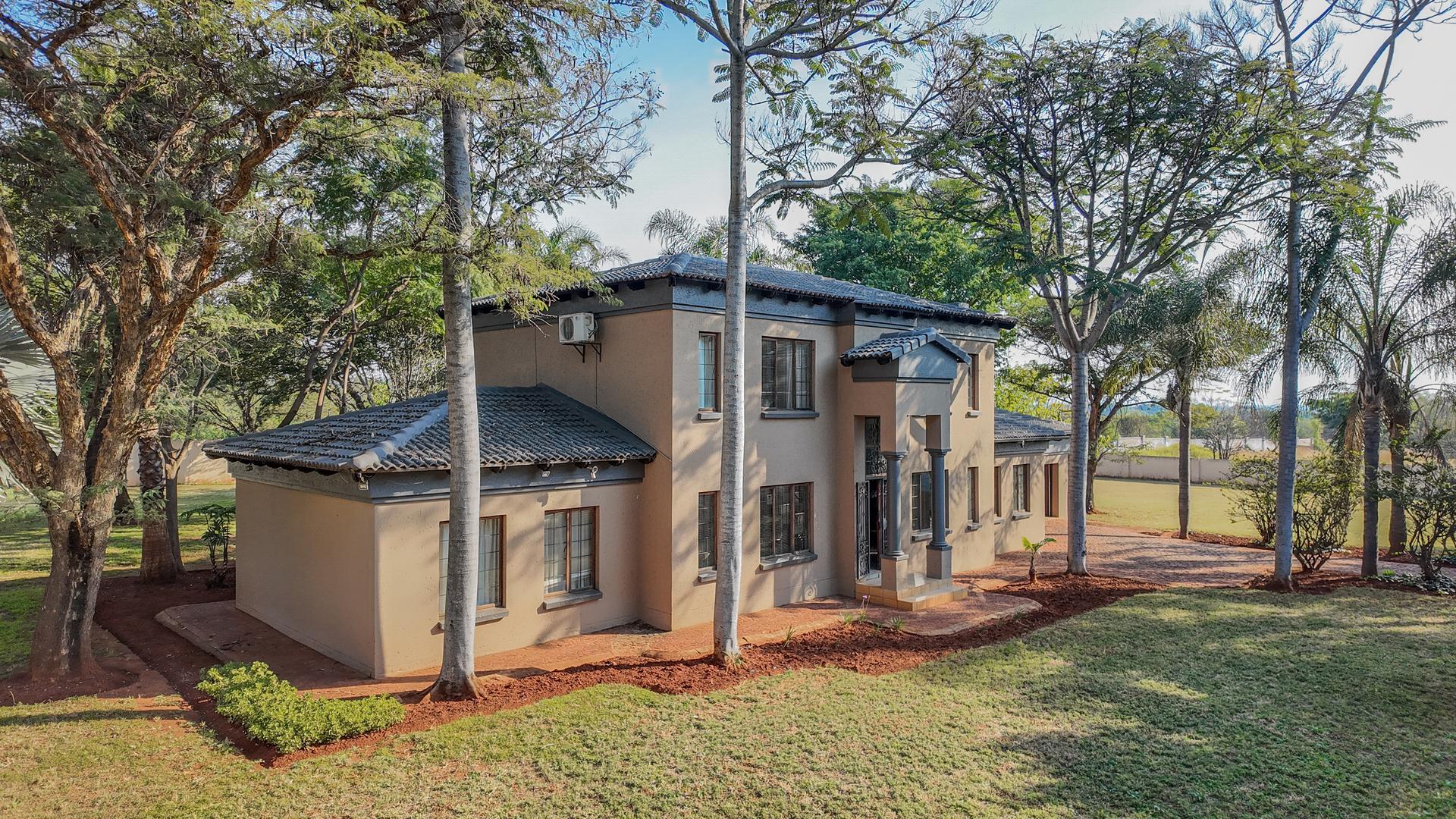  of property in Kameeldrift