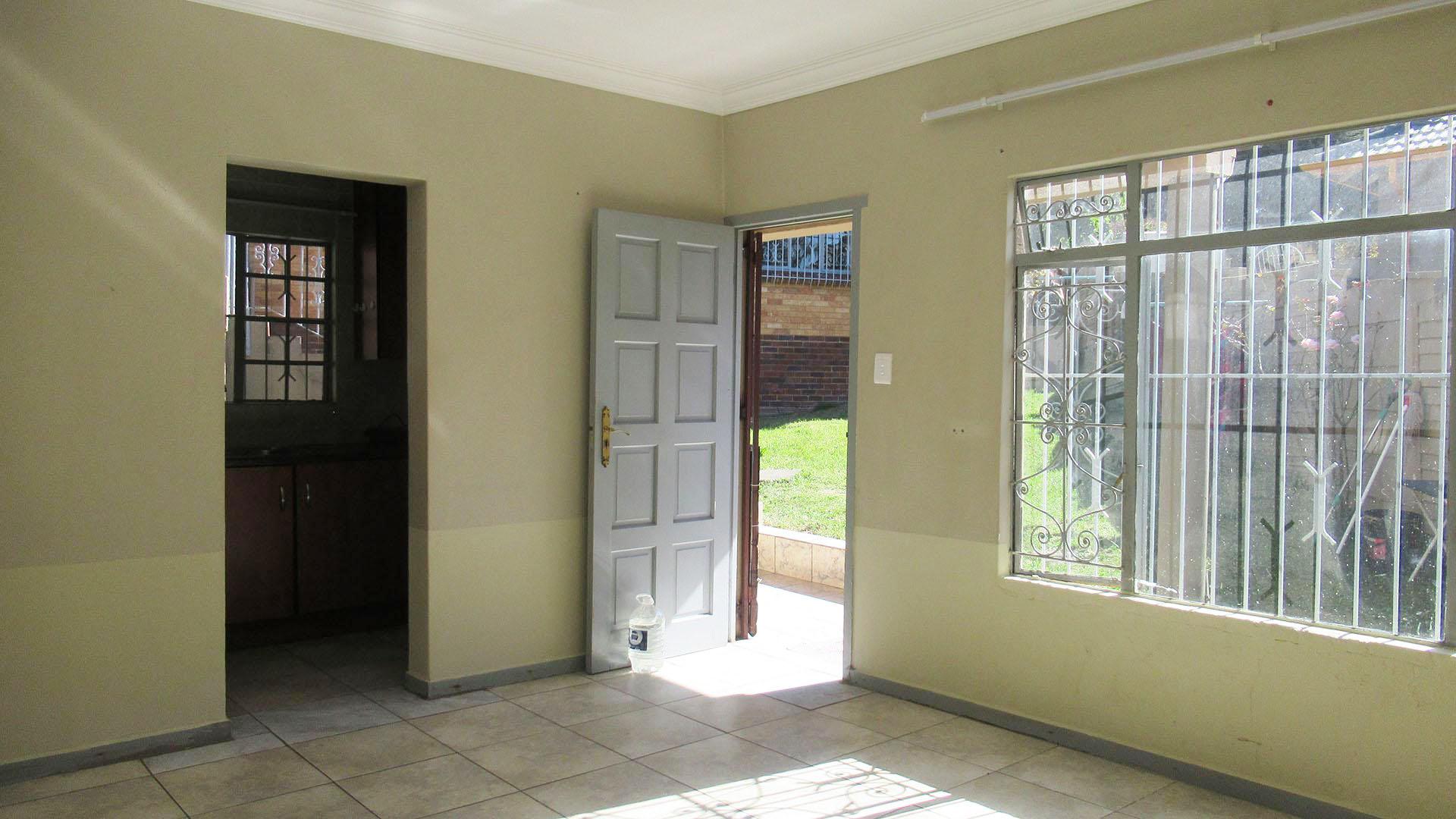 Flatlet - 36 square meters of property in Linmeyer